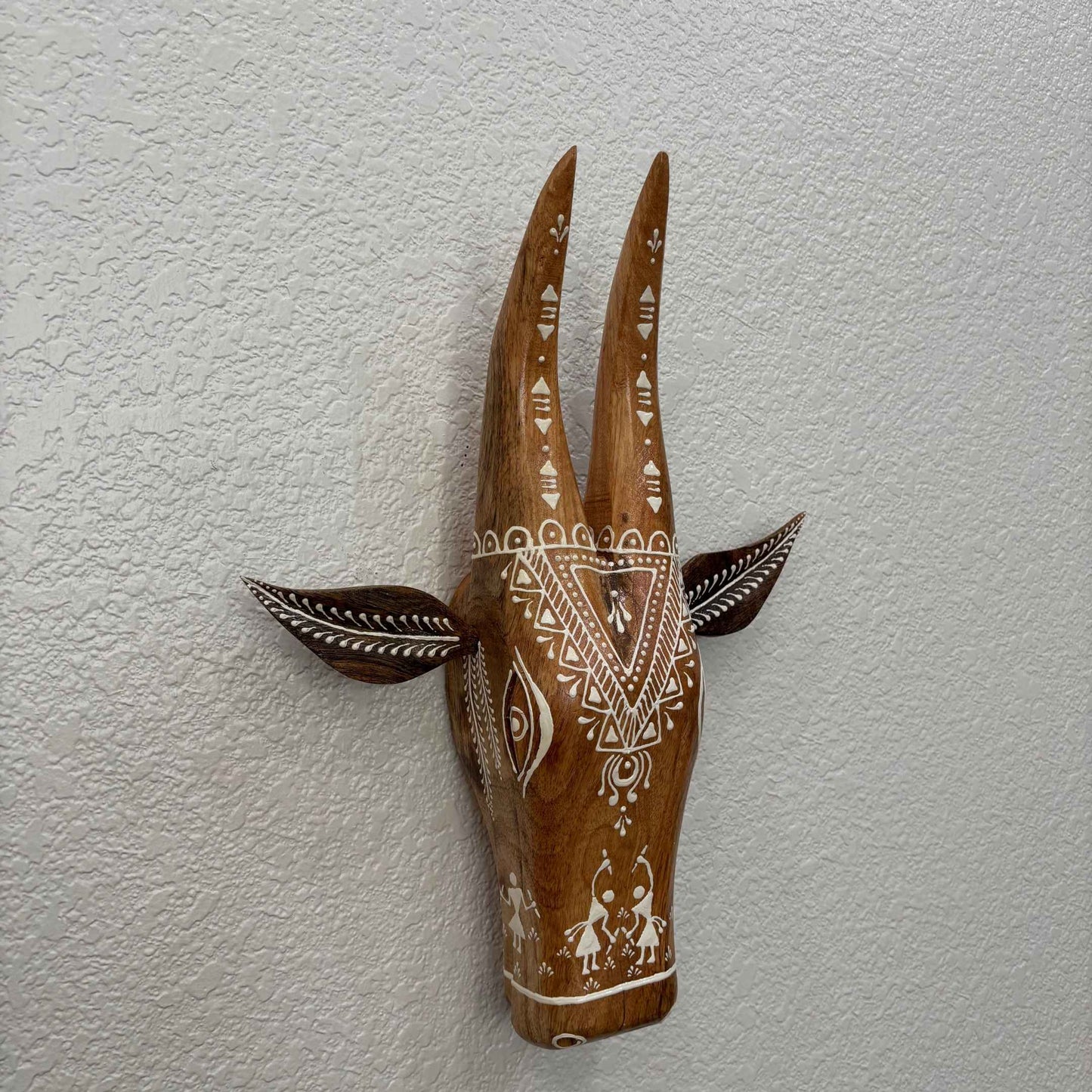 Urli Utsav Natural Wood Color Nandi Cow Head Wall Hanging – Indian Ethnic Home Decor Sculpture