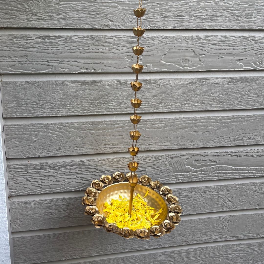 Decorative gold hanging rose urli