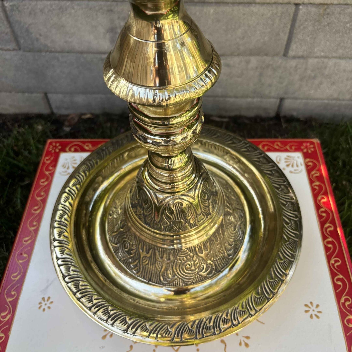 Brass Mahabharat Kuthu Vilakku Diya, traditional Nilavilakku lamp for temple decor