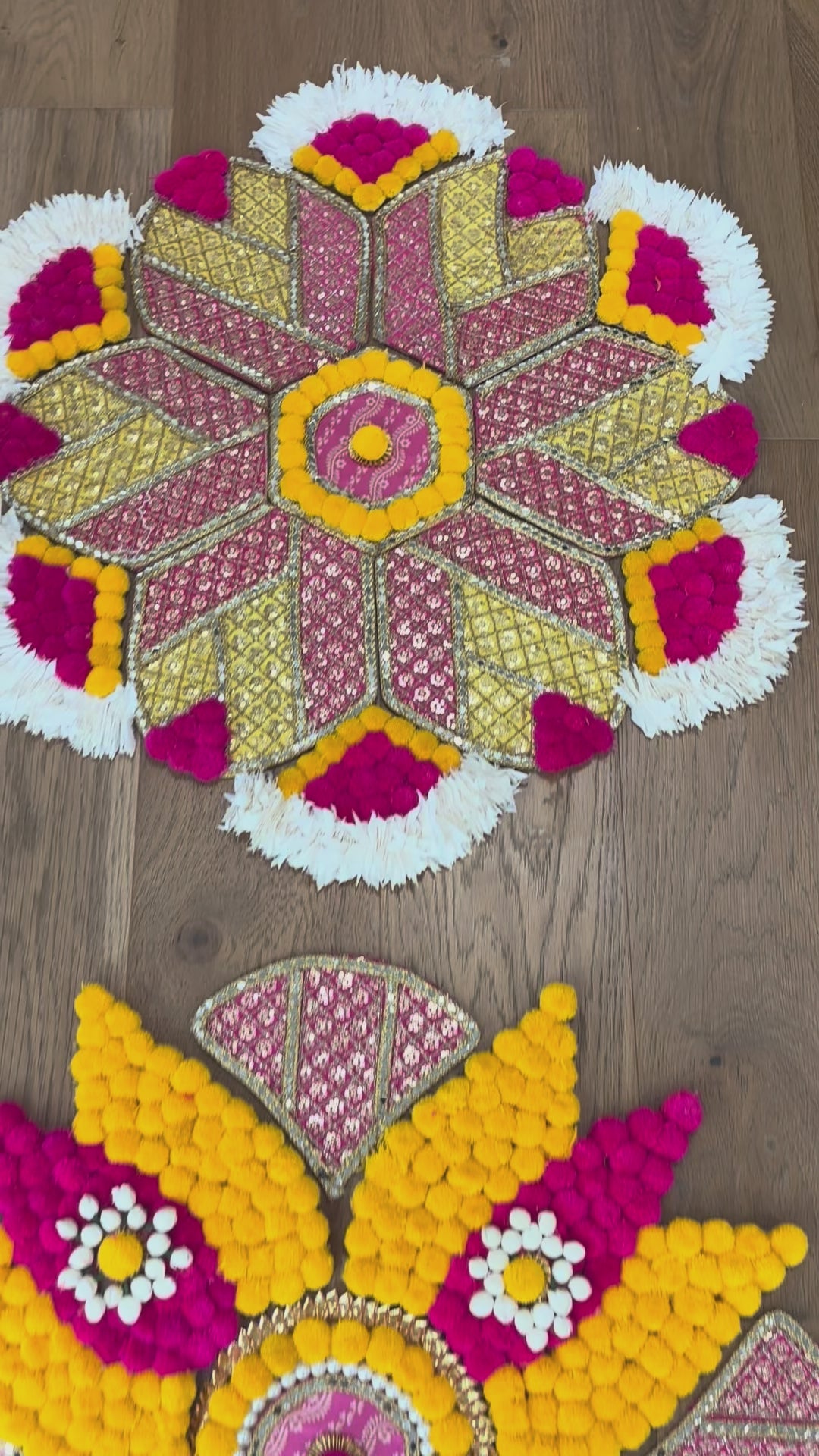 video of Urli Utsav Handcrafted Aesthetic Rangoli Set showcasing two designs