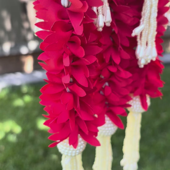 Video Of Red Fabric & Pearl Door Hanging Garland