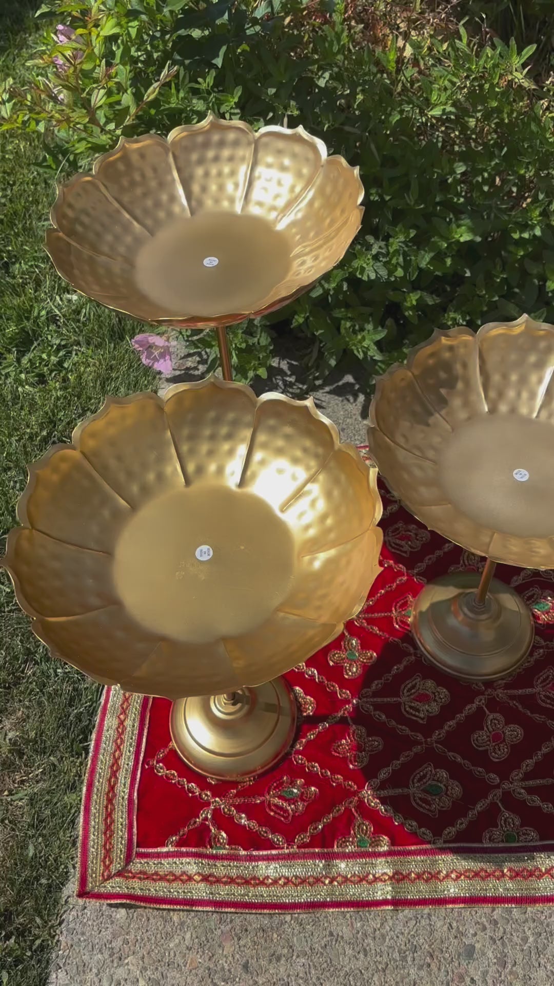 Lotus Shape Decorative Bowl (Set of 3) - Standing Urli - Festive Decor